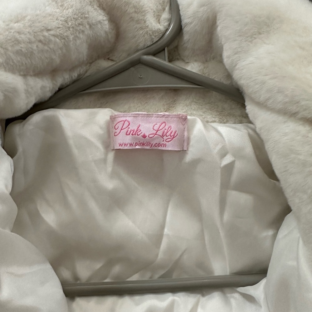 Faux fur jacket - Picture 4 of 6